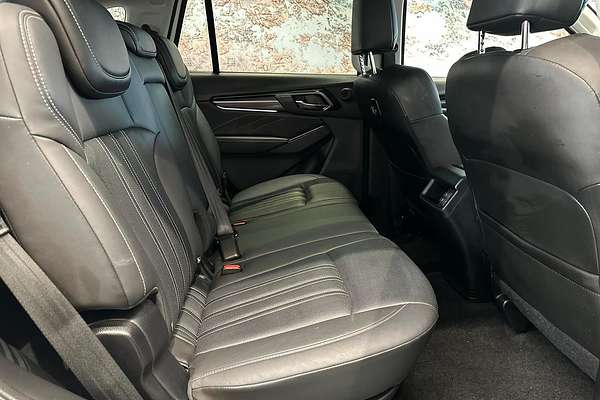 2024 Isuzu MU-X LS-T