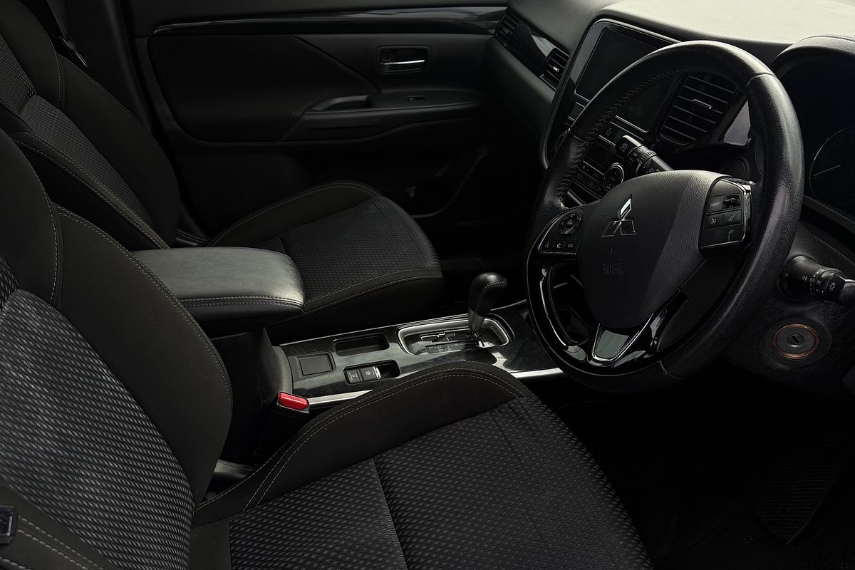 2018 Mitsubishi Outlander ES ZL