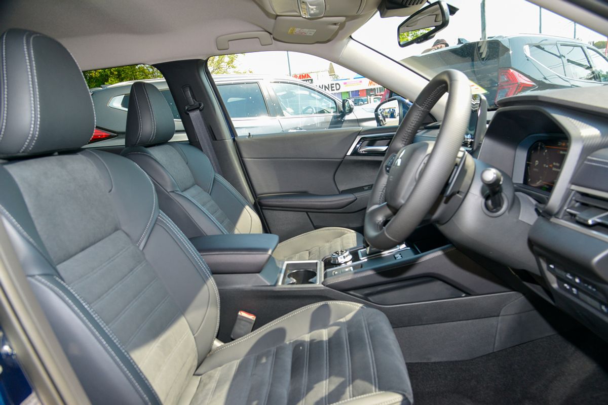 2024 Mitsubishi Outlander PHEV Aspire ZM