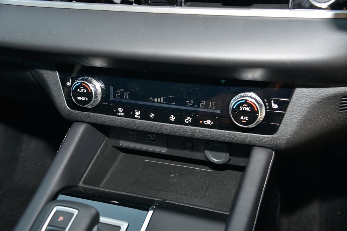 2024 Mitsubishi Outlander PHEV Aspire ZM