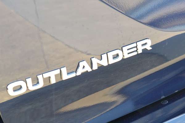 2024 Mitsubishi Outlander PHEV Aspire ZM