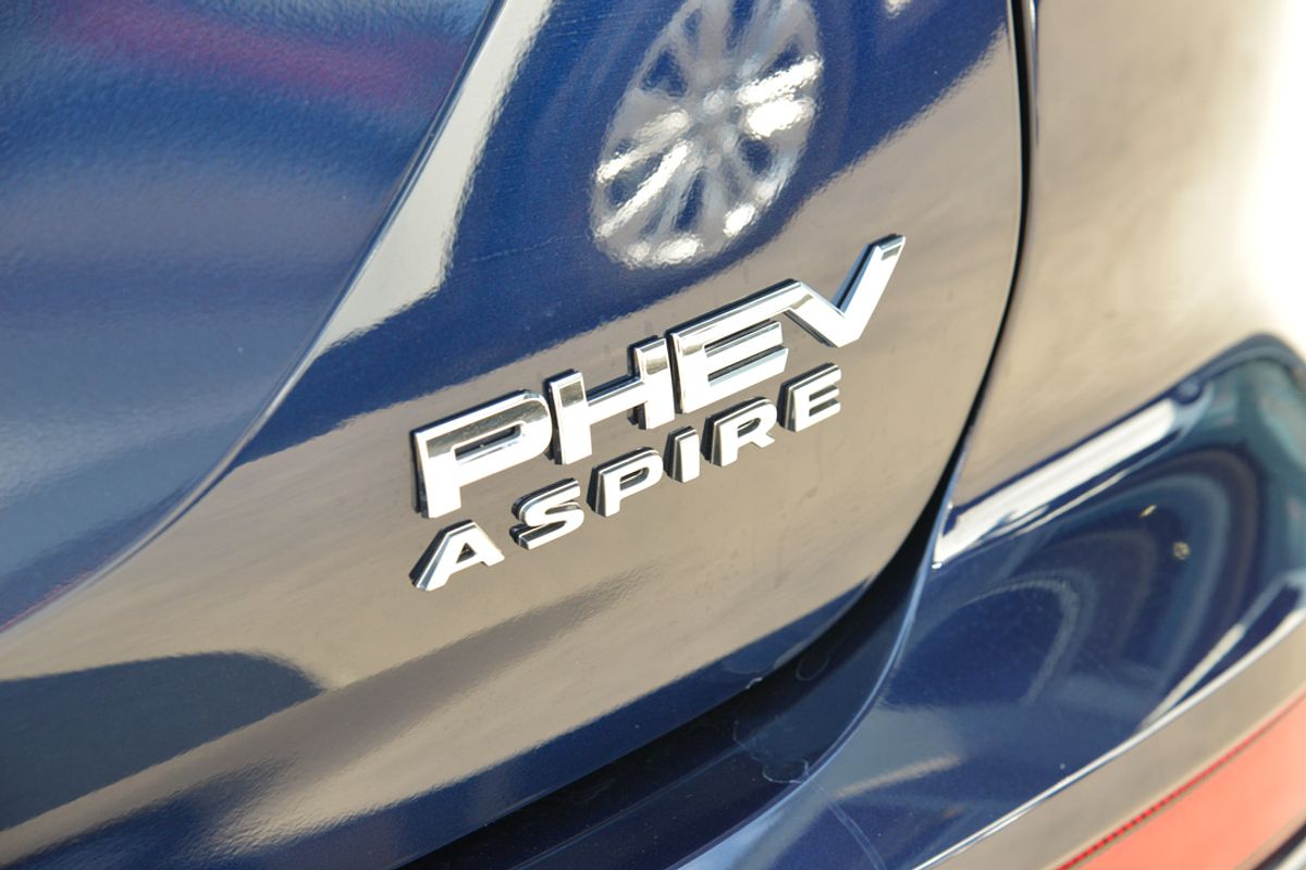 2024 Mitsubishi Outlander PHEV Aspire ZM