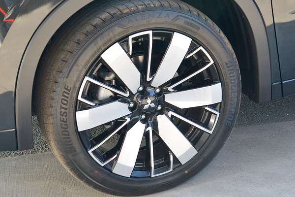 2025 Mitsubishi Outlander Exceed ZM