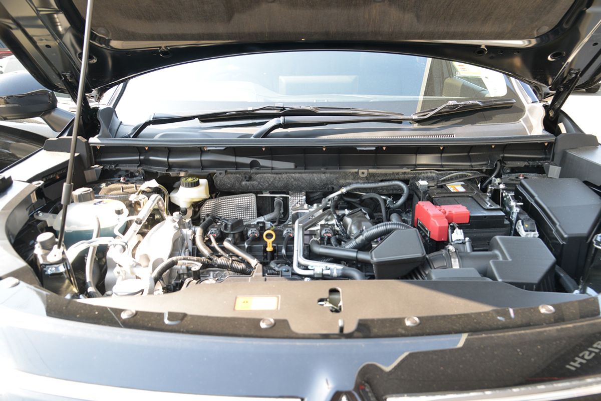 2025 Mitsubishi Outlander Exceed ZM