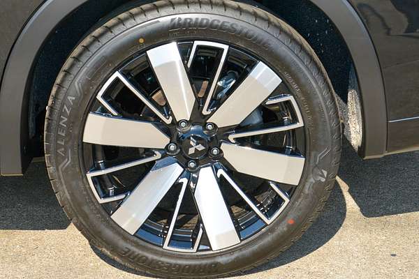 2025 Mitsubishi Outlander Exceed Tourer ZM