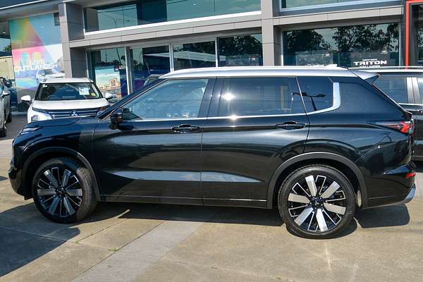 2025 Mitsubishi Outlander Exceed Tourer ZM