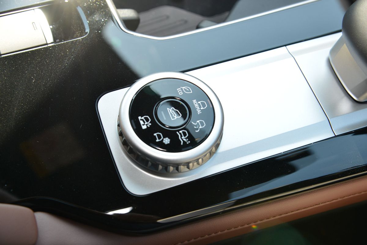 2025 Mitsubishi Outlander Exceed Tourer ZM