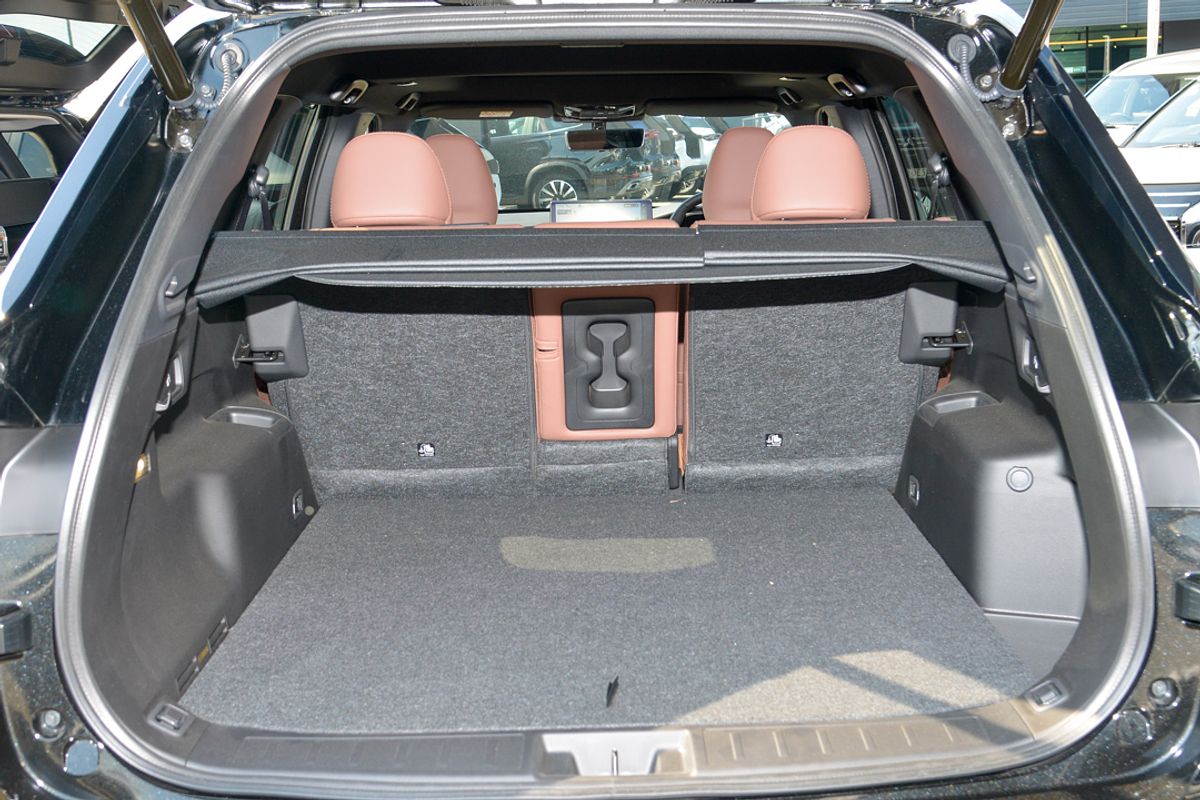 2025 Mitsubishi Outlander Exceed Tourer ZM