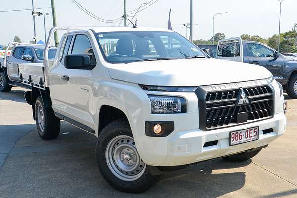 2025 Mitsubishi Triton GLX MV 4X4