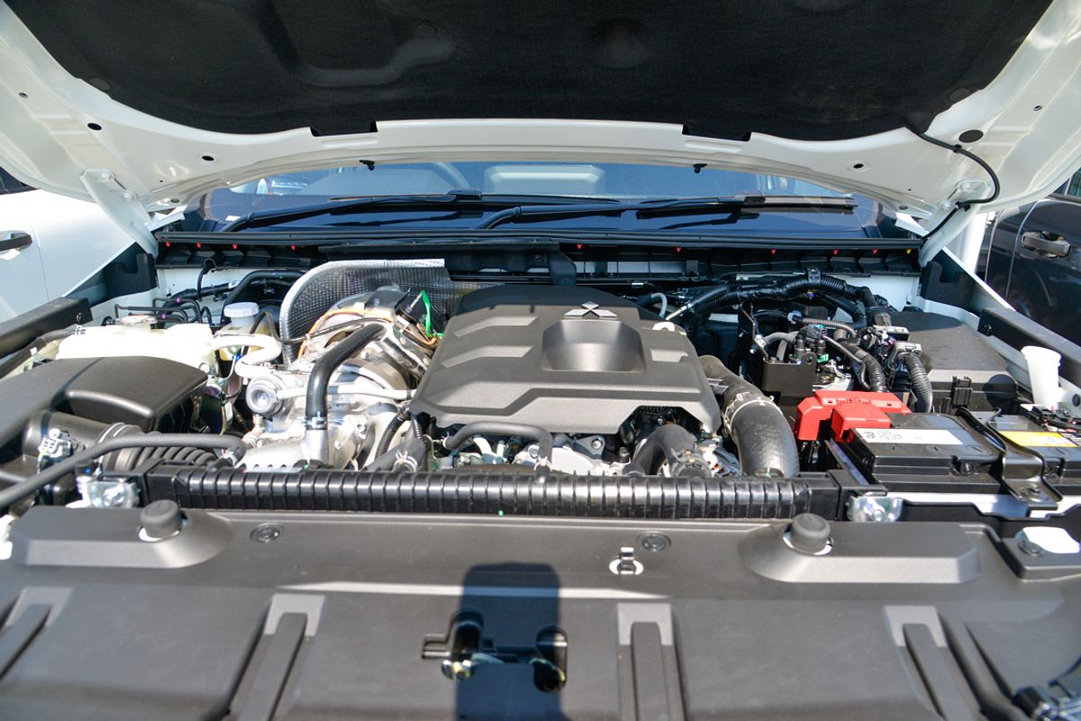 2025 Mitsubishi Triton GLX MV 4X4