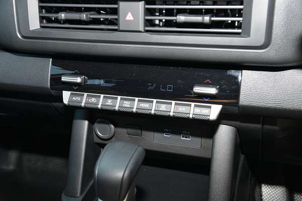 2025 Mitsubishi Triton GLX MV 4X4