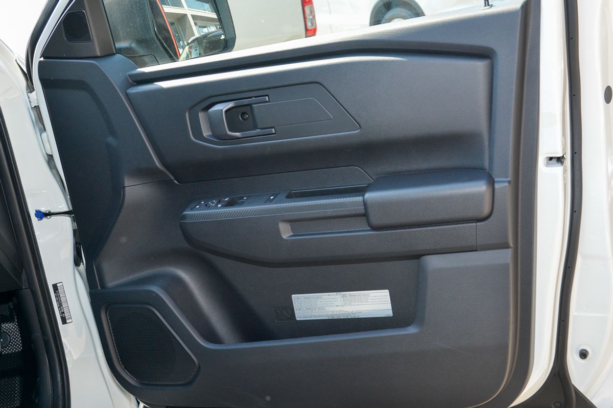 2025 Mitsubishi Triton GLX MV 4X4