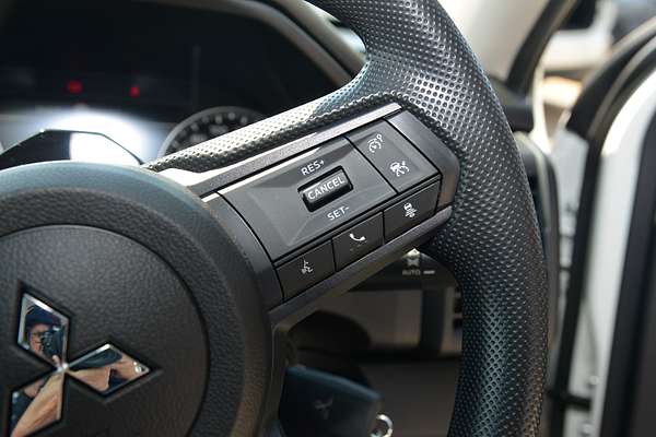 2025 Mitsubishi Triton GLX MV 4X4