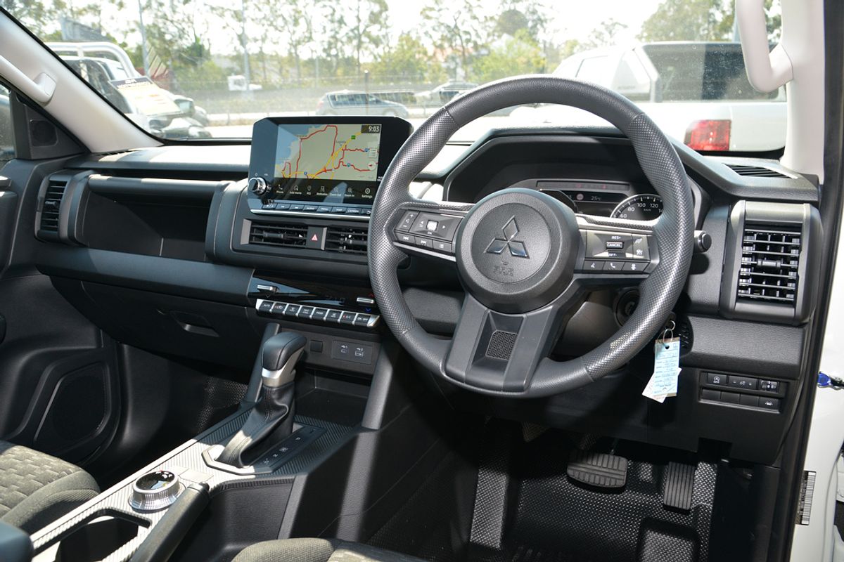 2025 Mitsubishi Triton GLX MV 4X4