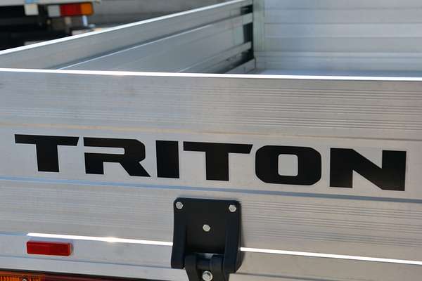 2025 Mitsubishi Triton GLX MV 4X4