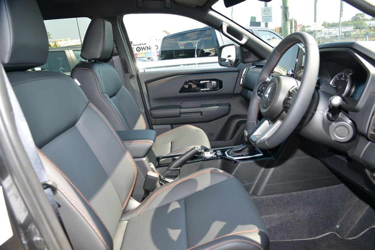 2025 Mitsubishi Triton GSR MV 4X4