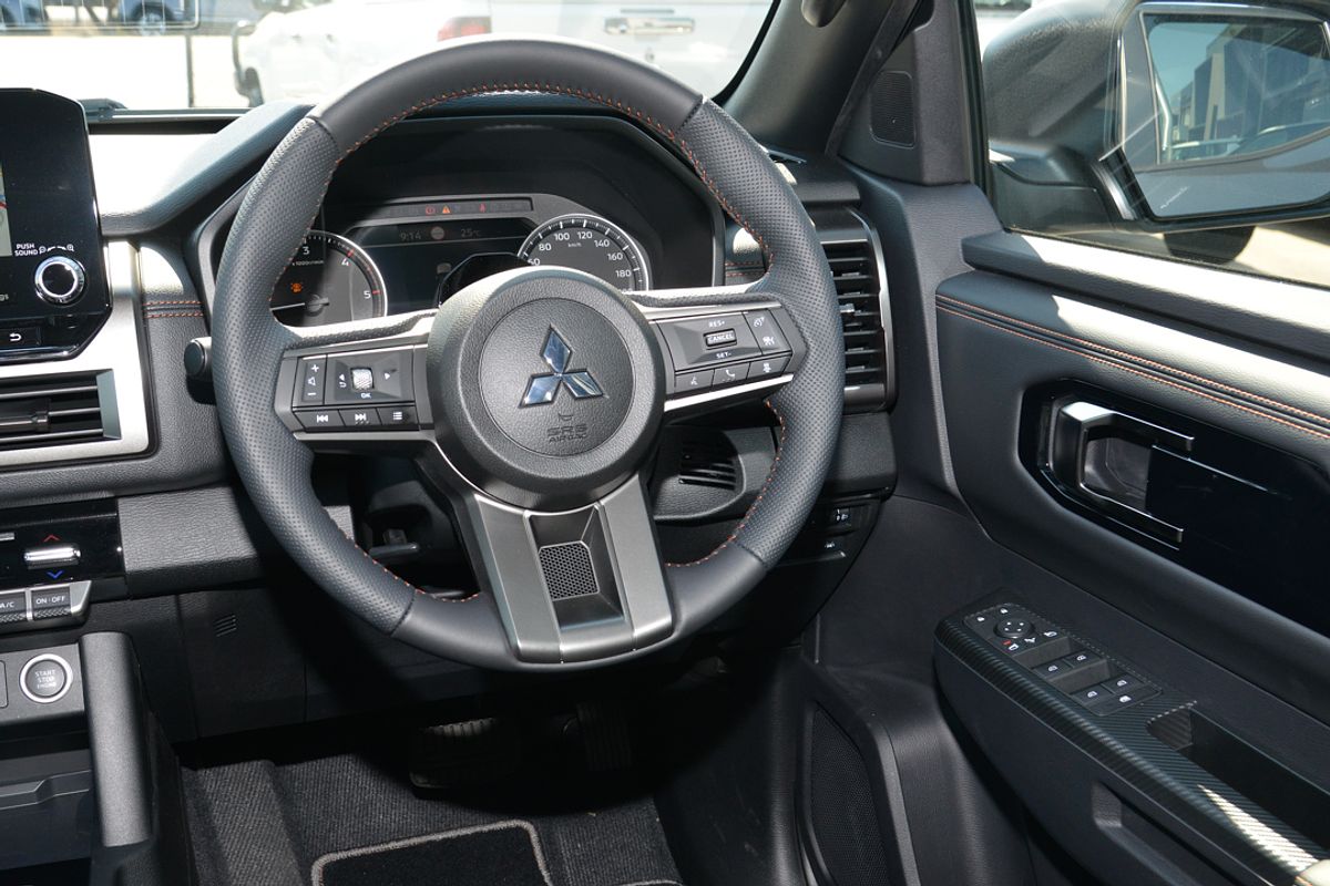 2025 Mitsubishi Triton GSR MV 4X4