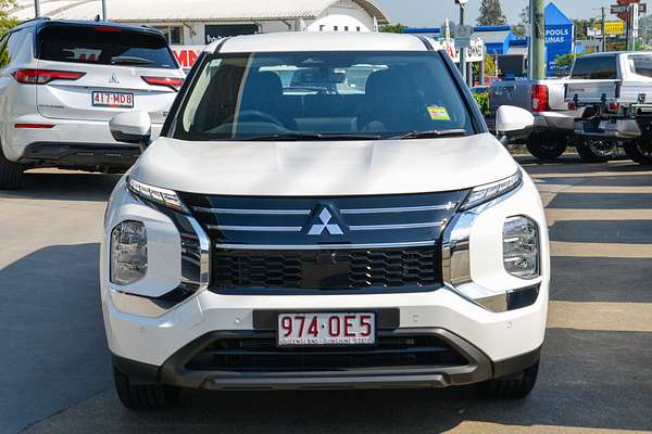 2025 Mitsubishi Outlander ES ZM