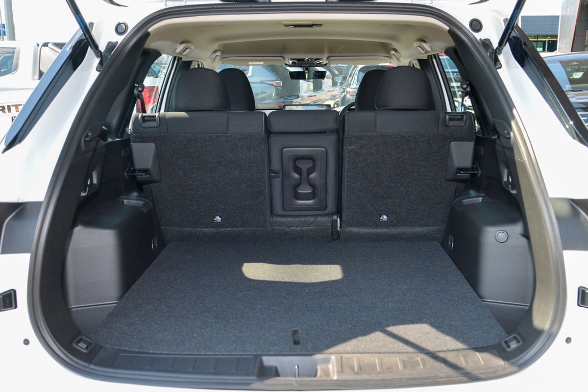 2025 Mitsubishi Outlander ES ZM