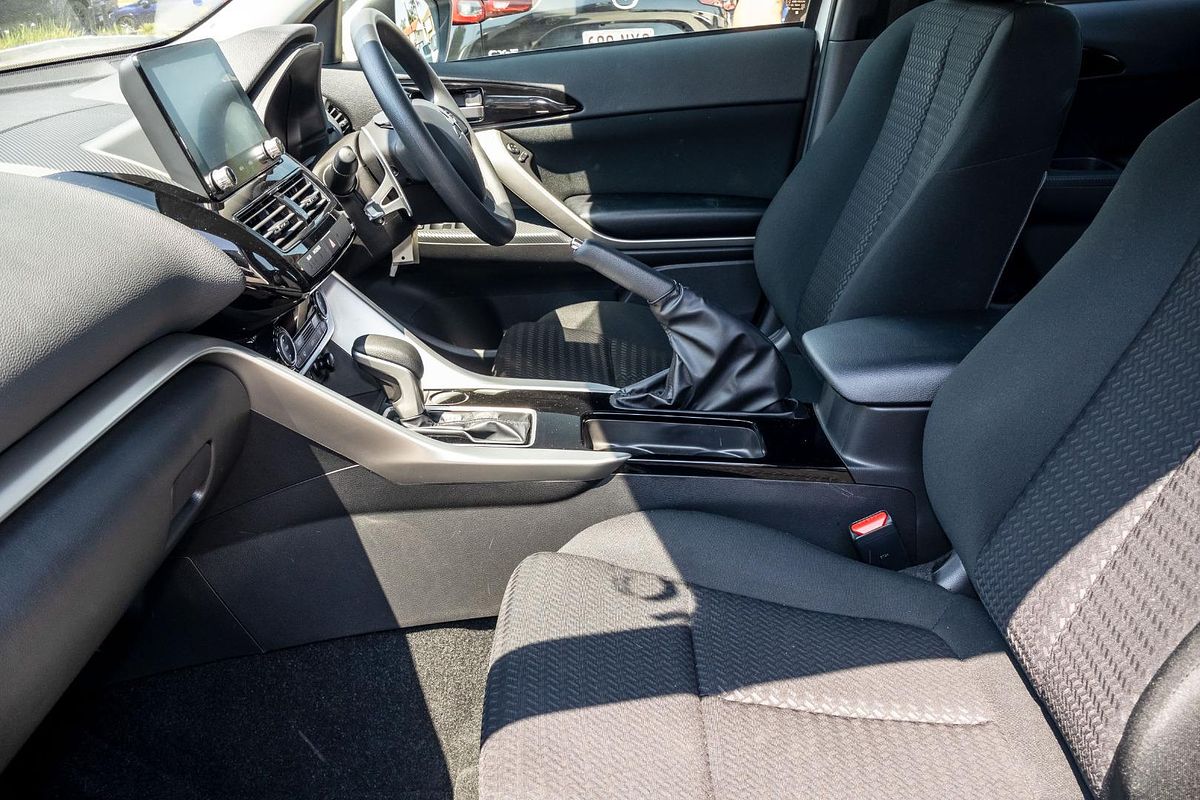 2023 Mitsubishi Eclipse Cross ES YB