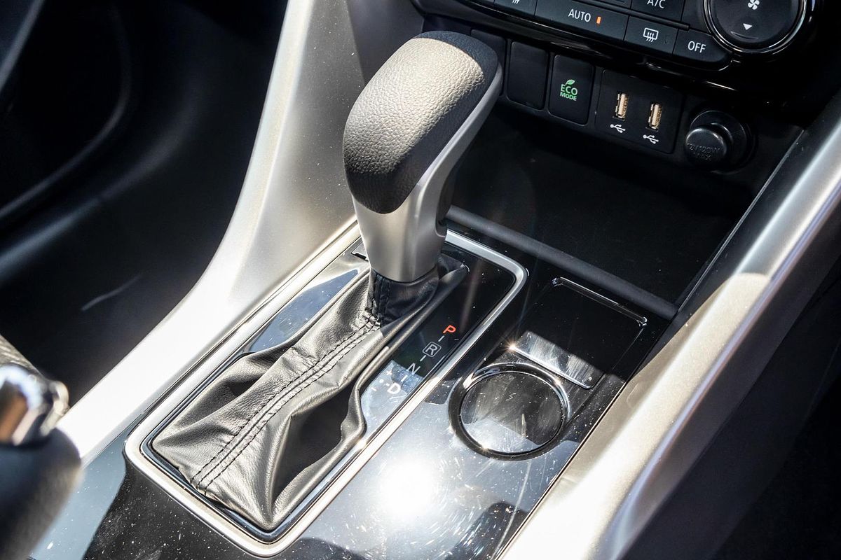 2023 Mitsubishi Eclipse Cross ES YB