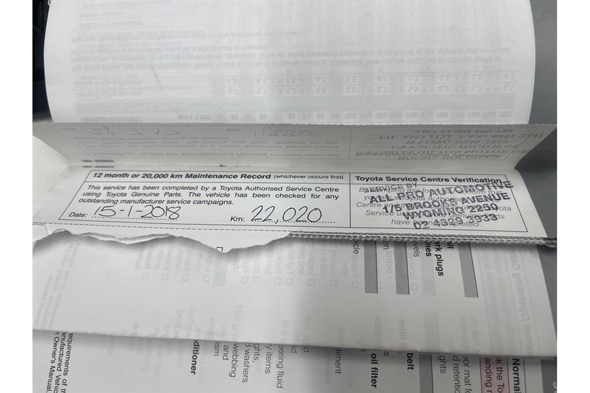 2016 Toyota Hiace Commuter KDH223R ELWB High Roof