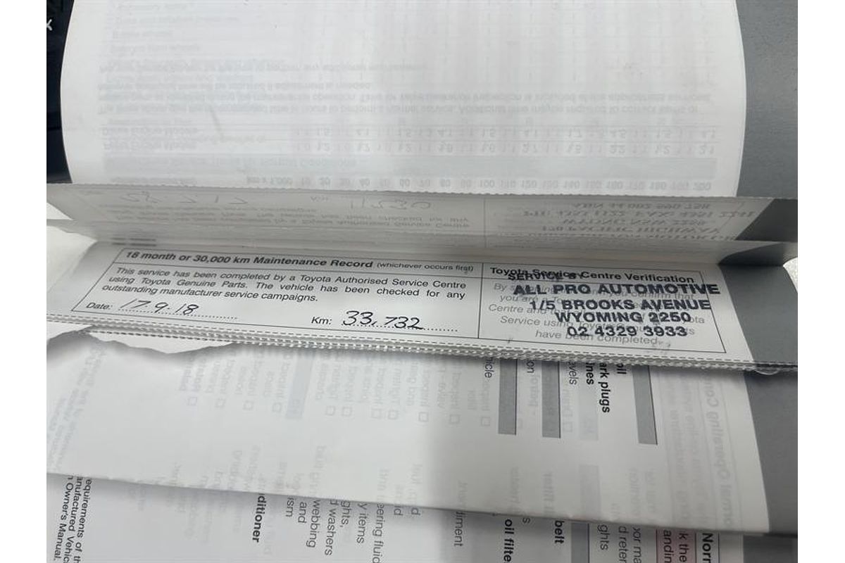 2016 Toyota Hiace Commuter KDH223R ELWB High Roof