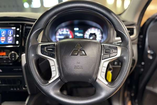 2019 Mitsubishi Triton GLS MR 4X4