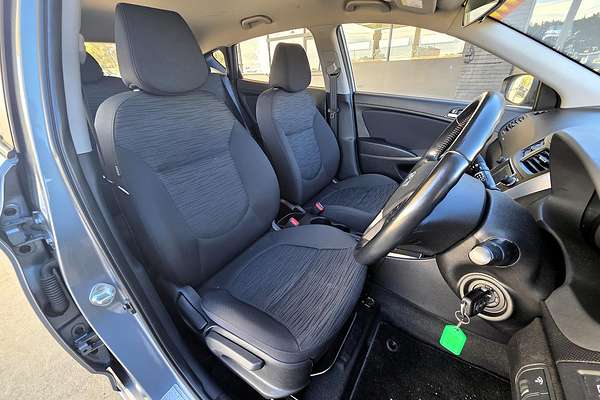2018 Hyundai Accent Sport RB6