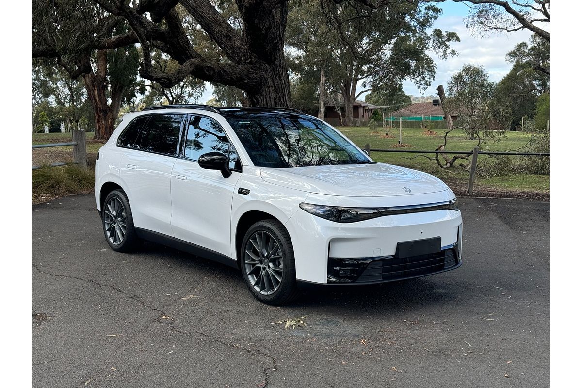 2024 Leapmotor C10 Design B11