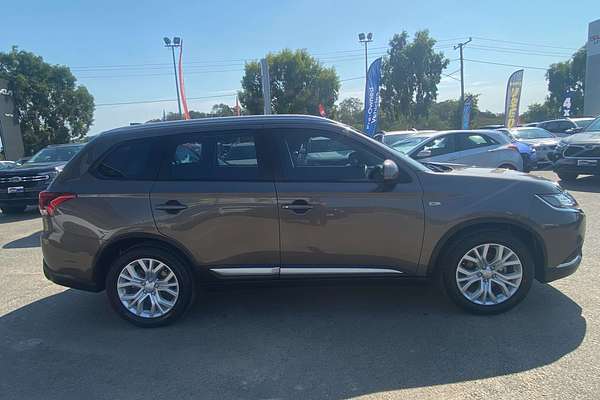 2020 Mitsubishi Outlander ES ZL