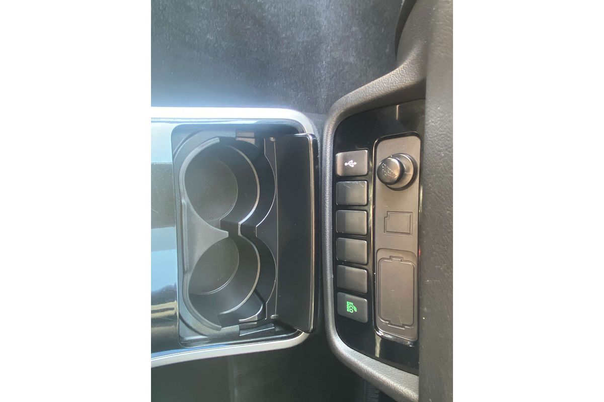 2020 Mitsubishi Outlander ES ZL