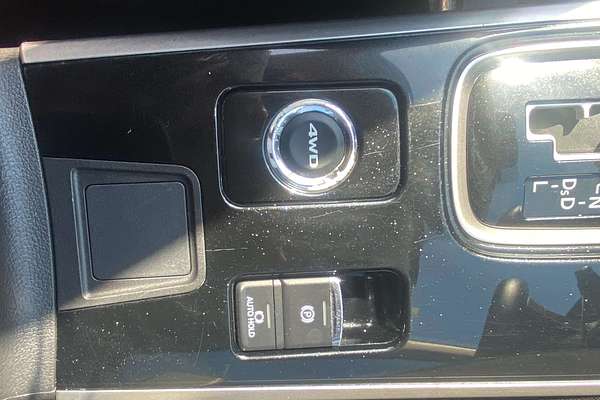 2020 Mitsubishi Outlander ES ZL