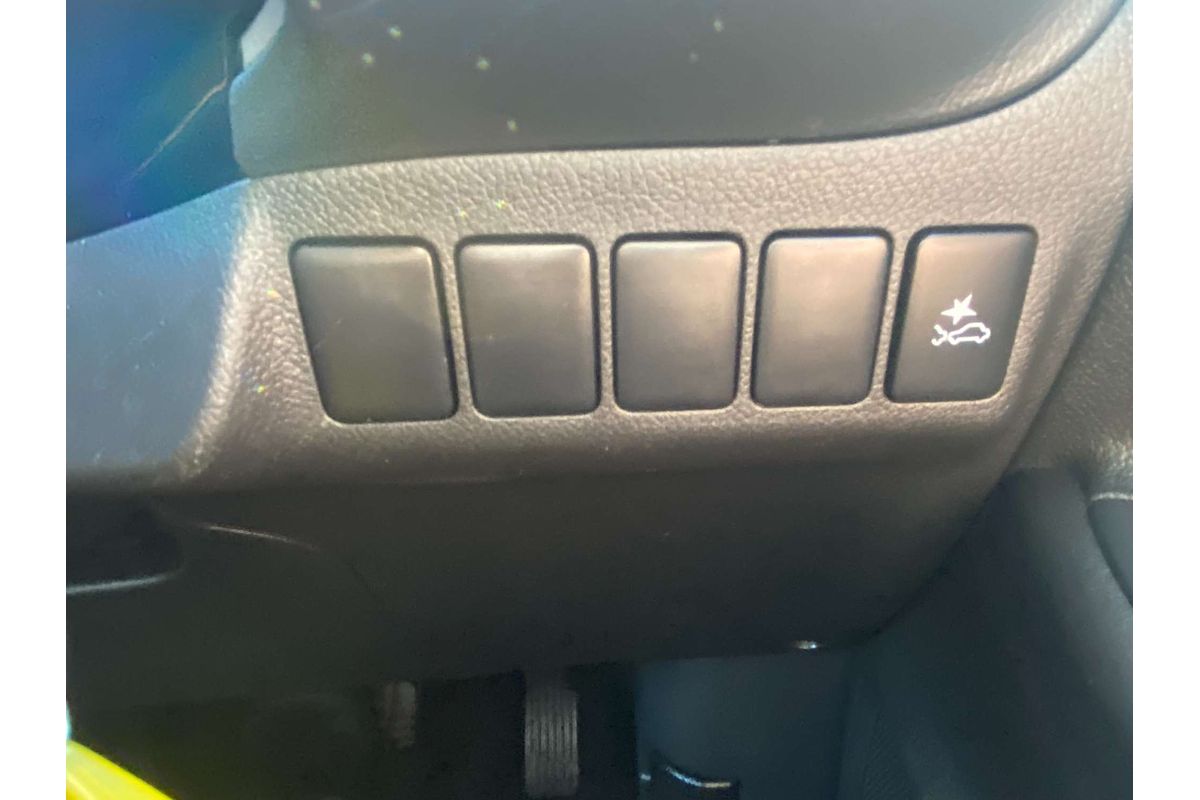 2020 Mitsubishi Outlander ES ZL