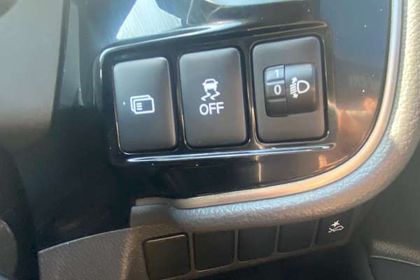 2020 Mitsubishi Outlander ES ZL