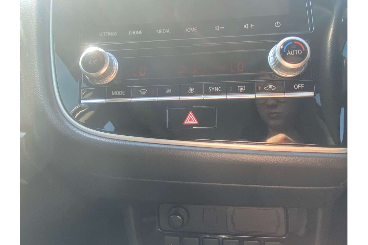 2020 Mitsubishi Outlander ES ZL