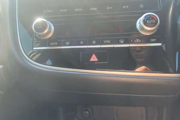 2020 Mitsubishi Outlander ES ZL