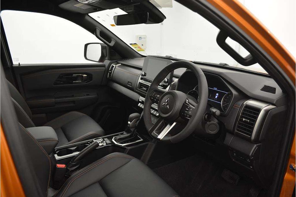 2025 Mitsubishi Triton GSR MV 4X4