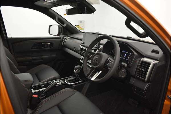 2025 Mitsubishi Triton GSR MV 4X4