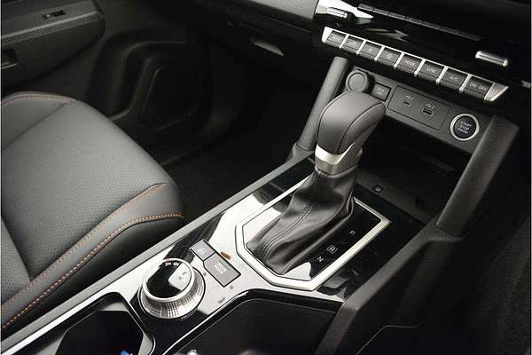 2025 Mitsubishi Triton GSR MV 4X4