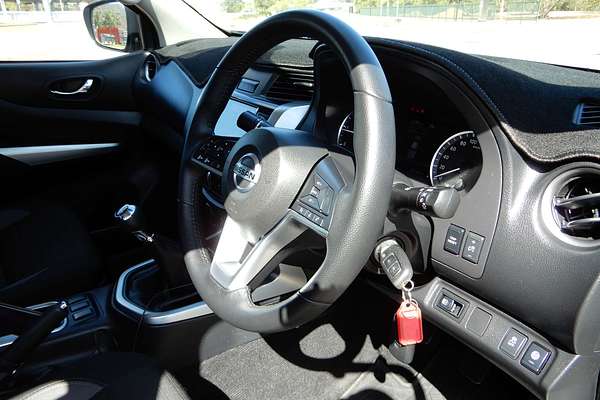 2021 Nissan Navara ST D23 4X4