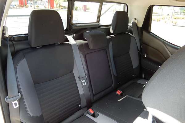 2021 Nissan Navara ST D23 4X4