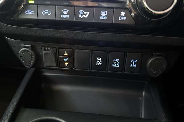 2018 Toyota Hilux Rogue GUN126R 4X4