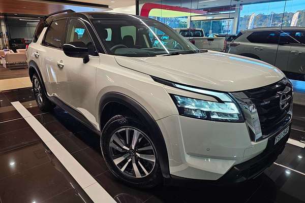 2024 Nissan Pathfinder Ti R53