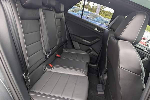 2025 Volkswagen T-Roc 140TSI R-Line D11