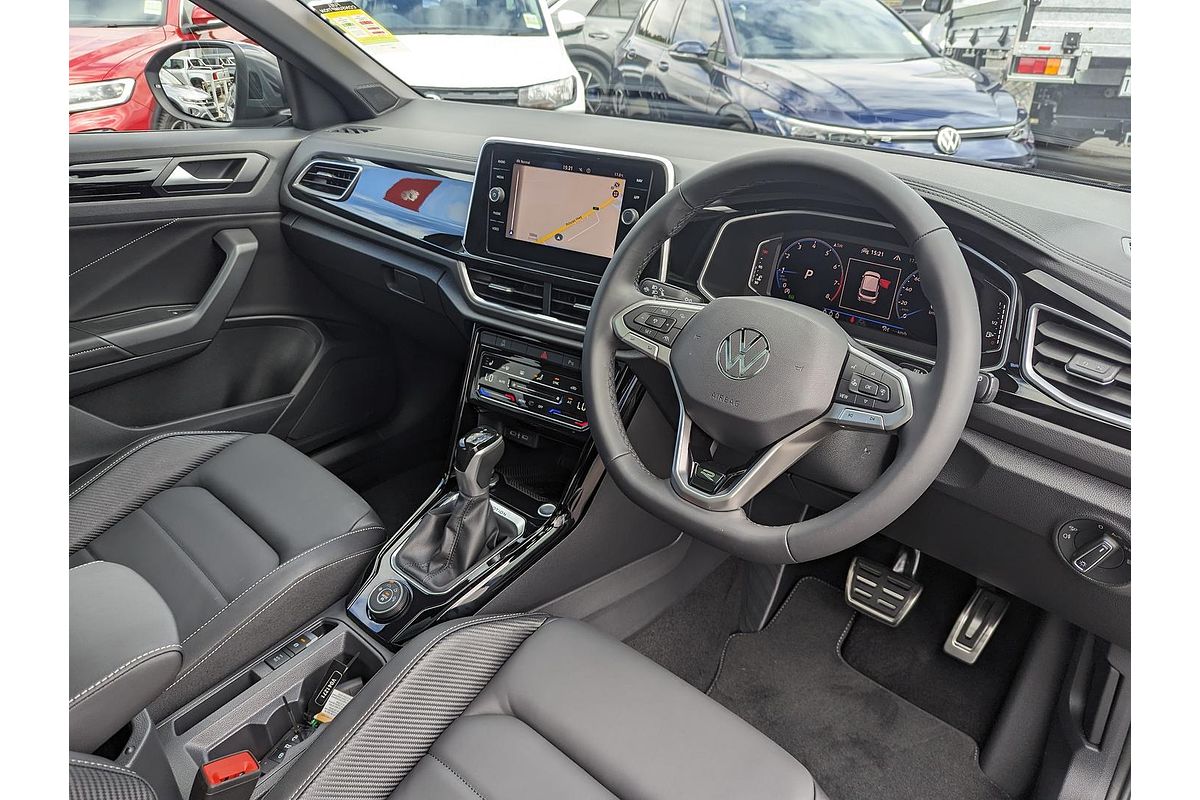 2025 Volkswagen T-Roc 140TSI R-Line D11