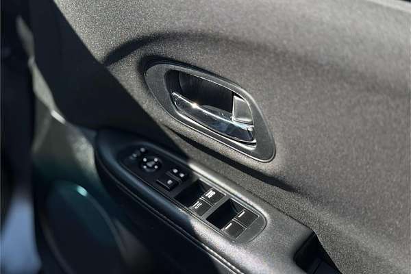 2017 Honda HR-V VTi