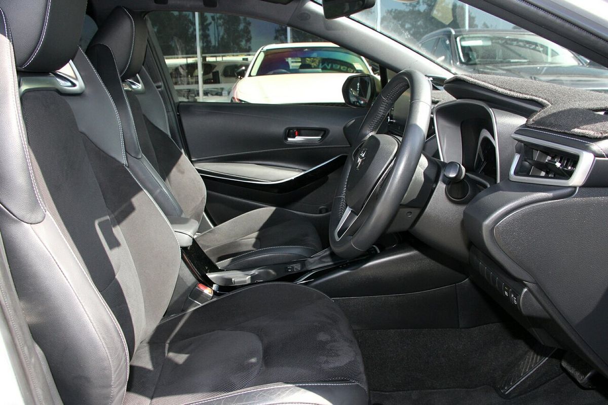 2021 Toyota Corolla ZR Hybrid ZWE211R