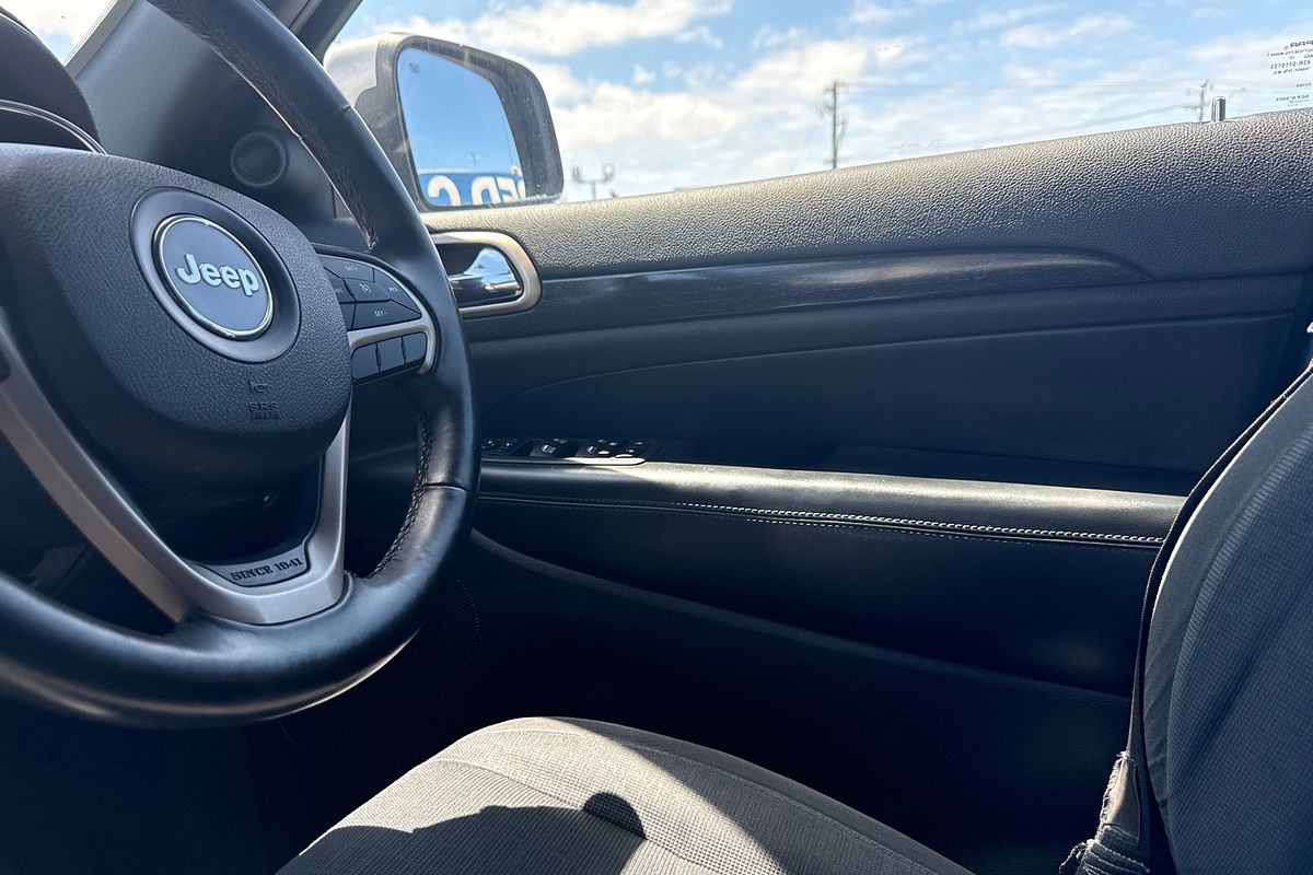 2017 Jeep Grand Cherokee Laredo WK