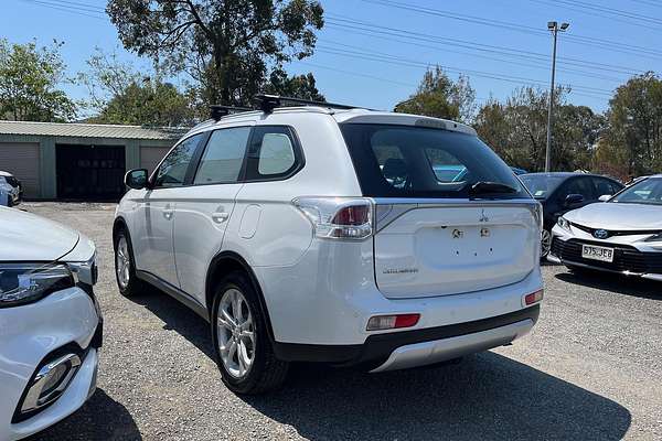2014 Mitsubishi Outlander ES ZJ